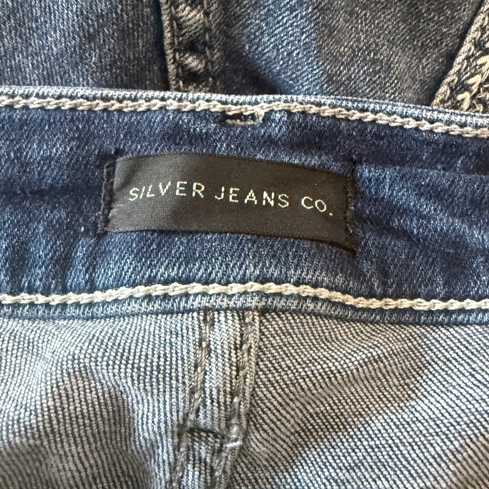 Silver Jeans Co Girlfriend Medium Wash Mid Rise Denim Jeans 20W L29 fits 43x31 - Picture 3 of 7